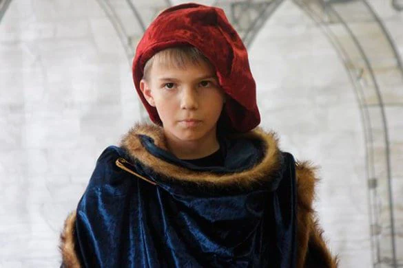 Каждый год – каждый класс ставит большой спектакль