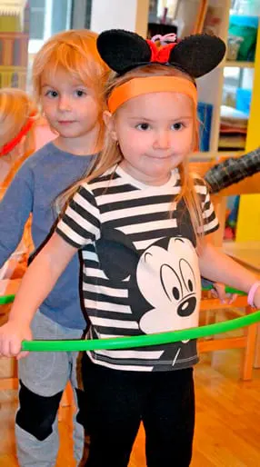 Каждый день мы начинаем с англоязычной зарядки.