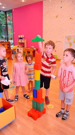 Тренируем ловкость и сноровку, стараемся двигаться красиво!